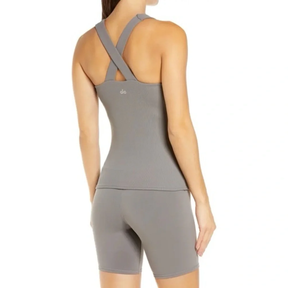 Alo Yoga Elevate Ribbed Crossover Tank Shadow‎ Grey Size Small